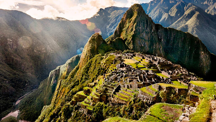 machu picchu antigua ciudad inca ubicado en lo alto de los andes del peru